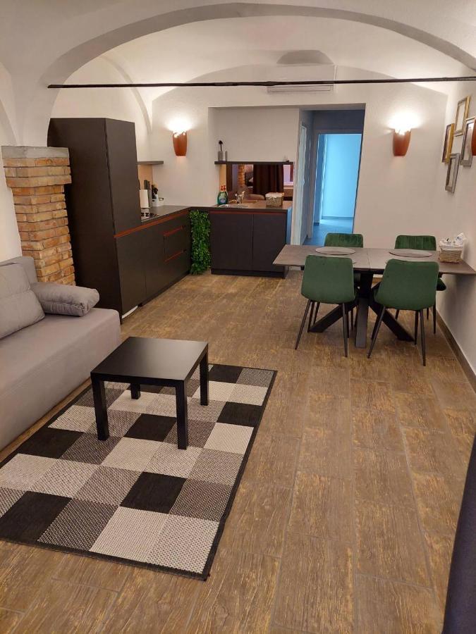 Aroma Apartments Ljubljana Luaran gambar